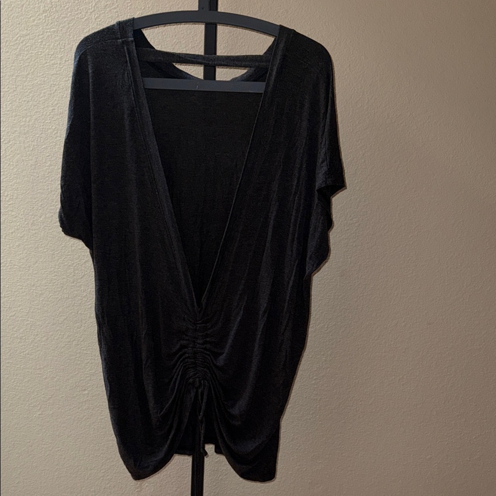 Mono B Ruched Front Deep B Top Charcoal Women’s Size S/M